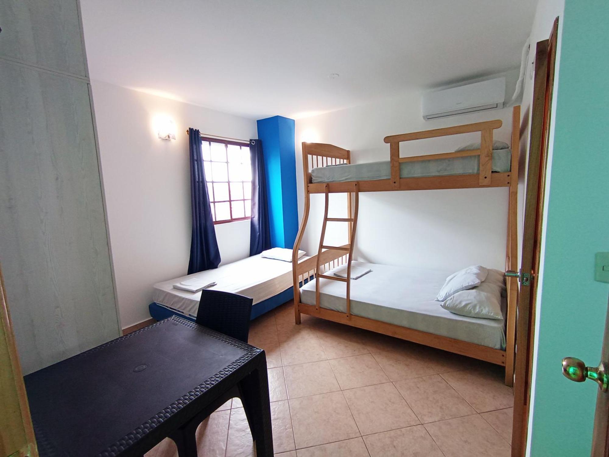 Hostal Yaku Montañita Extérieur photo