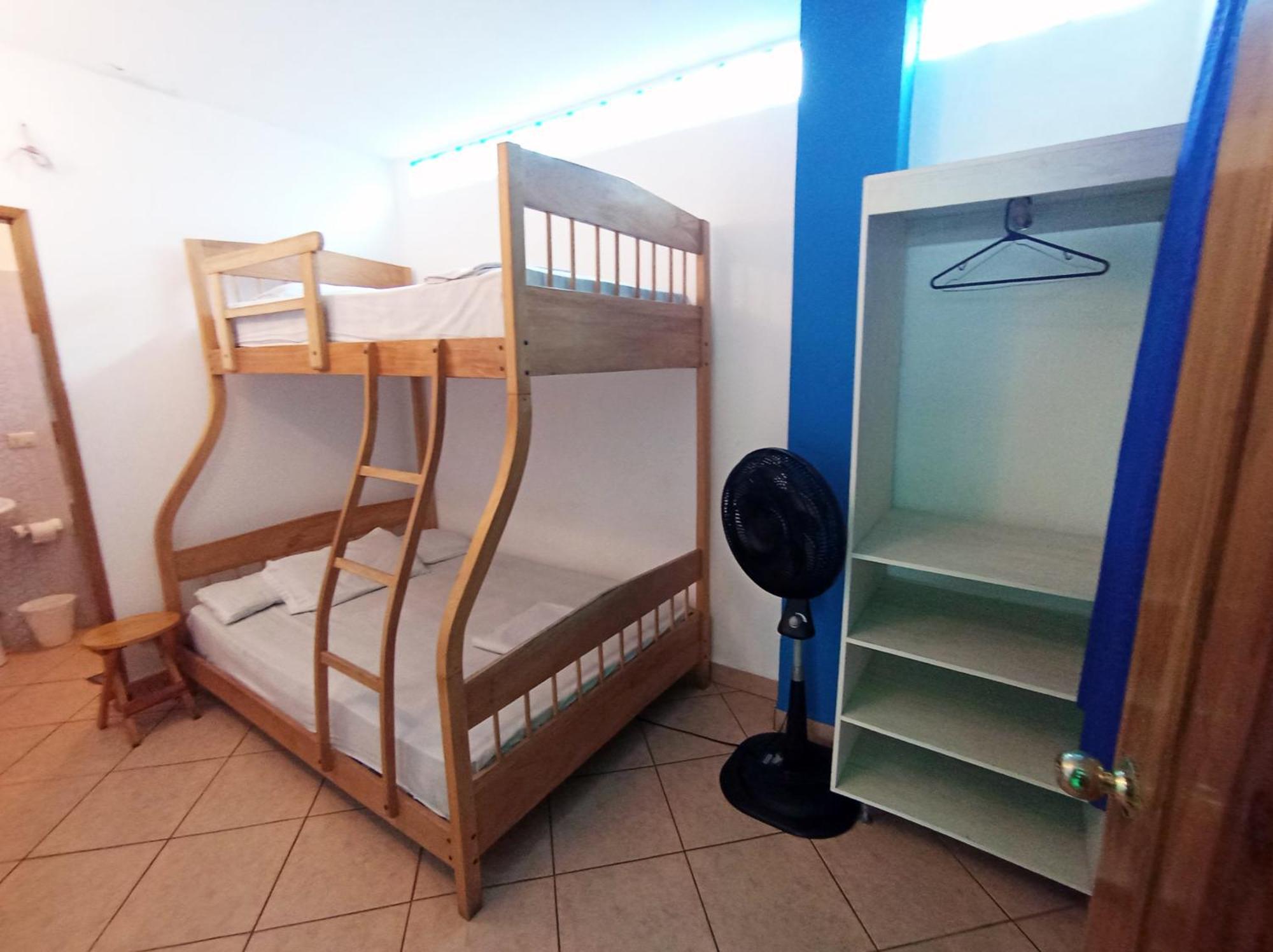 Hostal Yaku Montañita Extérieur photo
